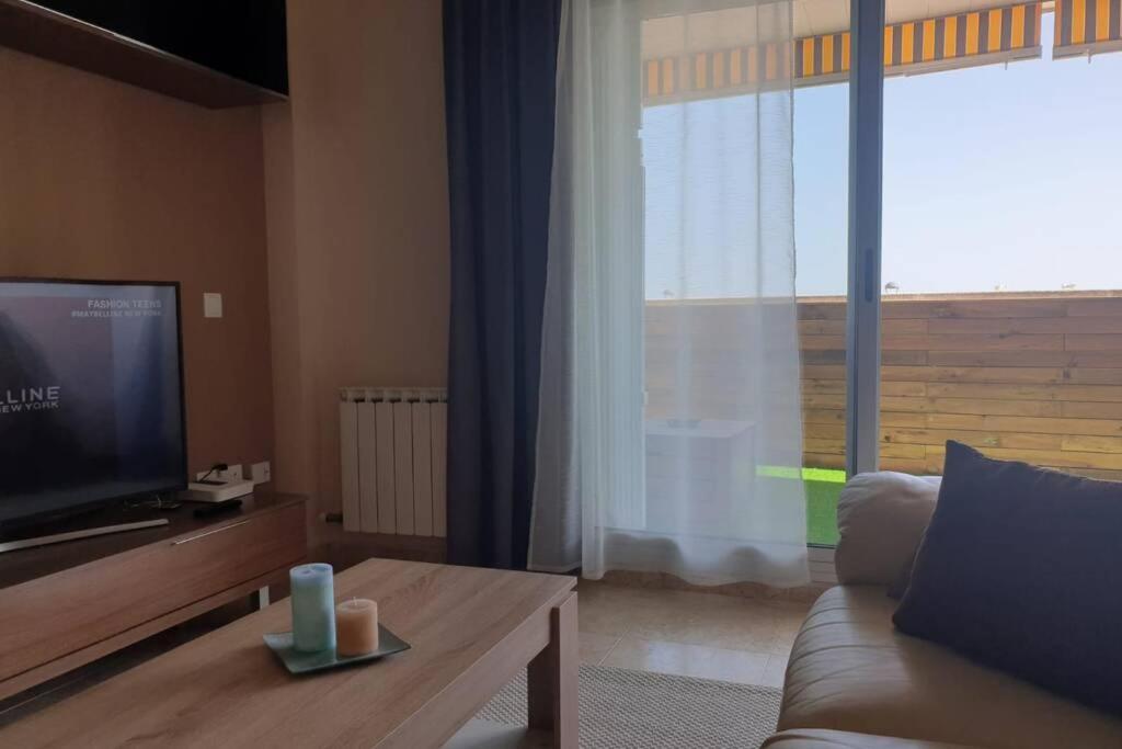 Apartamento Para 5 Personas Frente Al Mar Con Piscina Y Parking Cubelles Exteriér fotografie