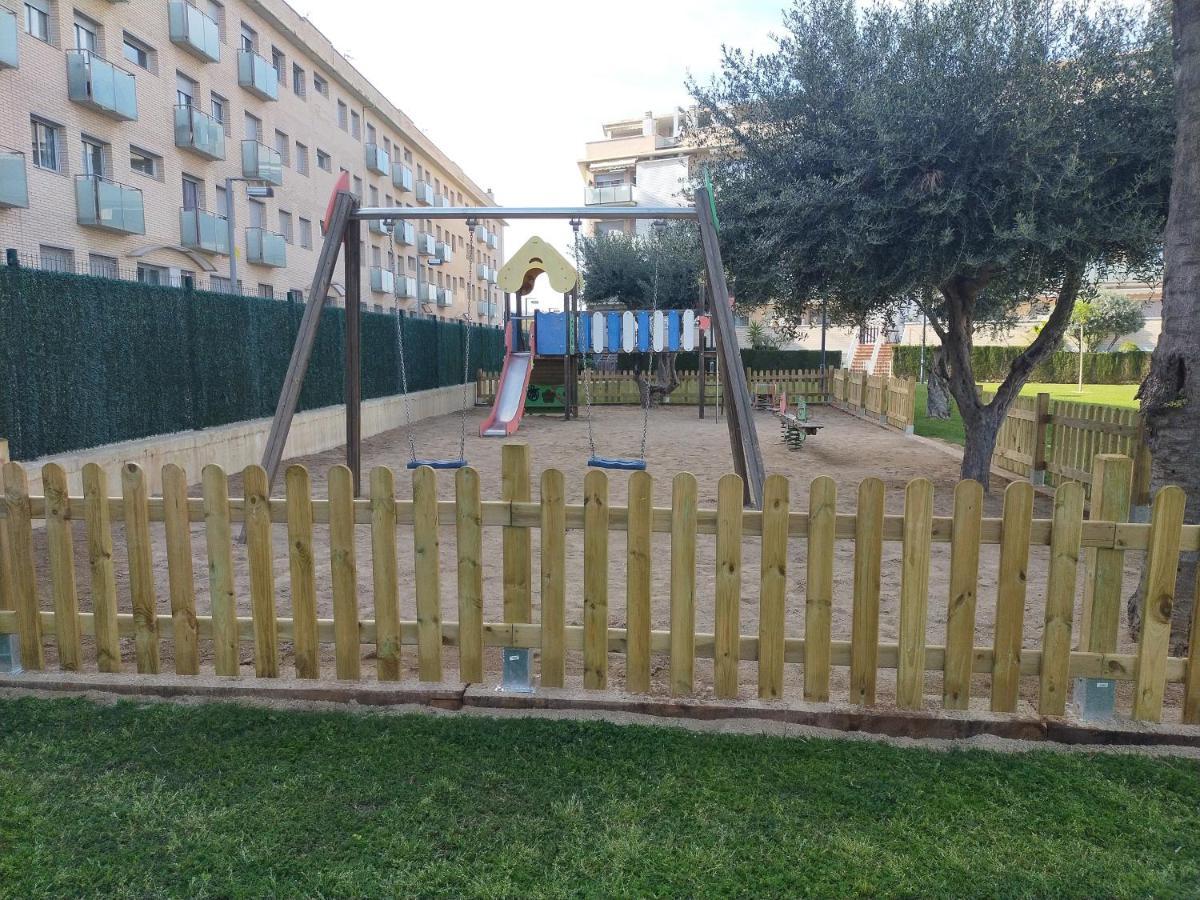 Apartamento Para 5 Personas Frente Al Mar Con Piscina Y Parking Cubelles Exteriér fotografie